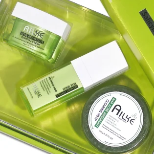 Coffret 3 pièces Ailke à l’Acide Salicylique – Anti Acné