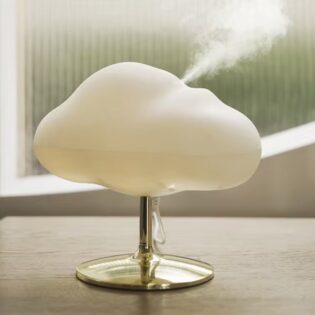 Diffuseur d’huiles avec veilleuse LED + huile essentielle offerte